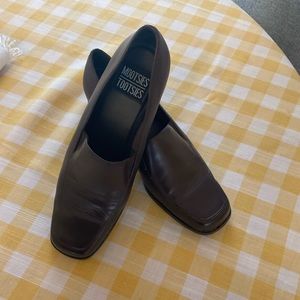 Mootsies Tootsies brown shoes. Size 7 1/2 M. Leather upper.